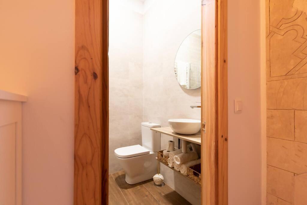 Apartamentos Boutique Hya Toledo Esterno foto
